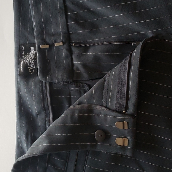 Oleg Cassini Dress Pants Size 8 Mid Rise Navy Blue White Pinstripes Pockets - Picture 7 of 7
